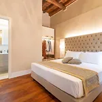 Residenza La Duchessa Deluxe 招待所 4*