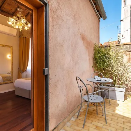 Residenza La Duchessa Deluxe Guest house Venice