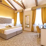 Residenza La Duchessa Deluxe 4*